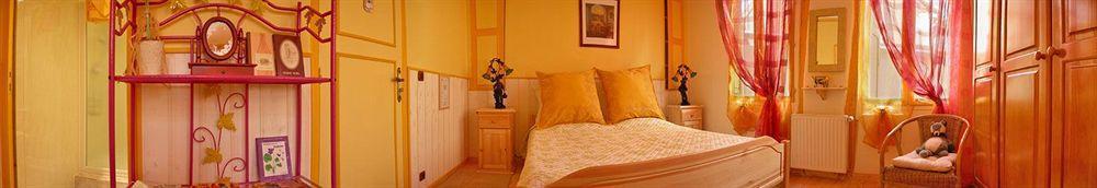 אוקזר Chambres D'Hotes Les Pensees Douces מראה חיצוני תמונה
